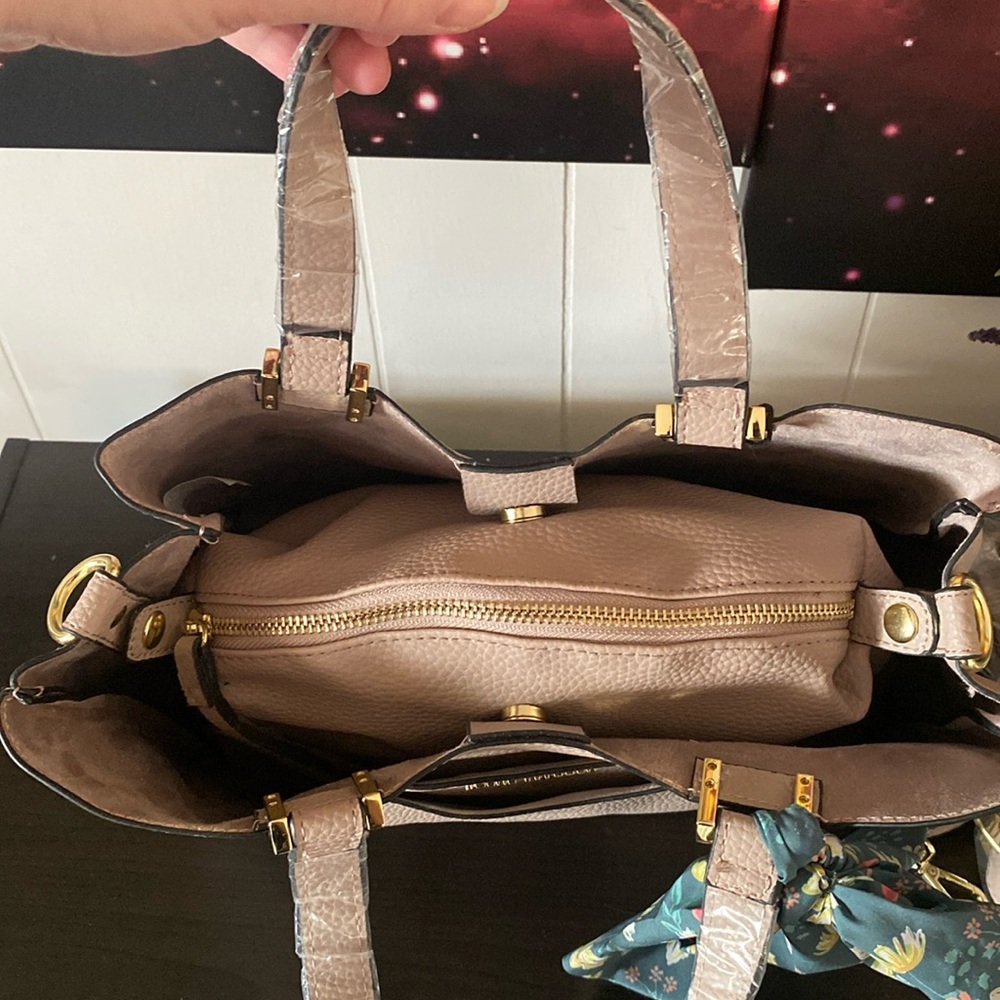 Steve Madden BParker Bag w/Scarf - Picture 9 of 12